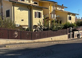 Immagine WhatsApp 2025-10-02 ore 15.57.27_5c641f7d - Box Mentana - foto 1