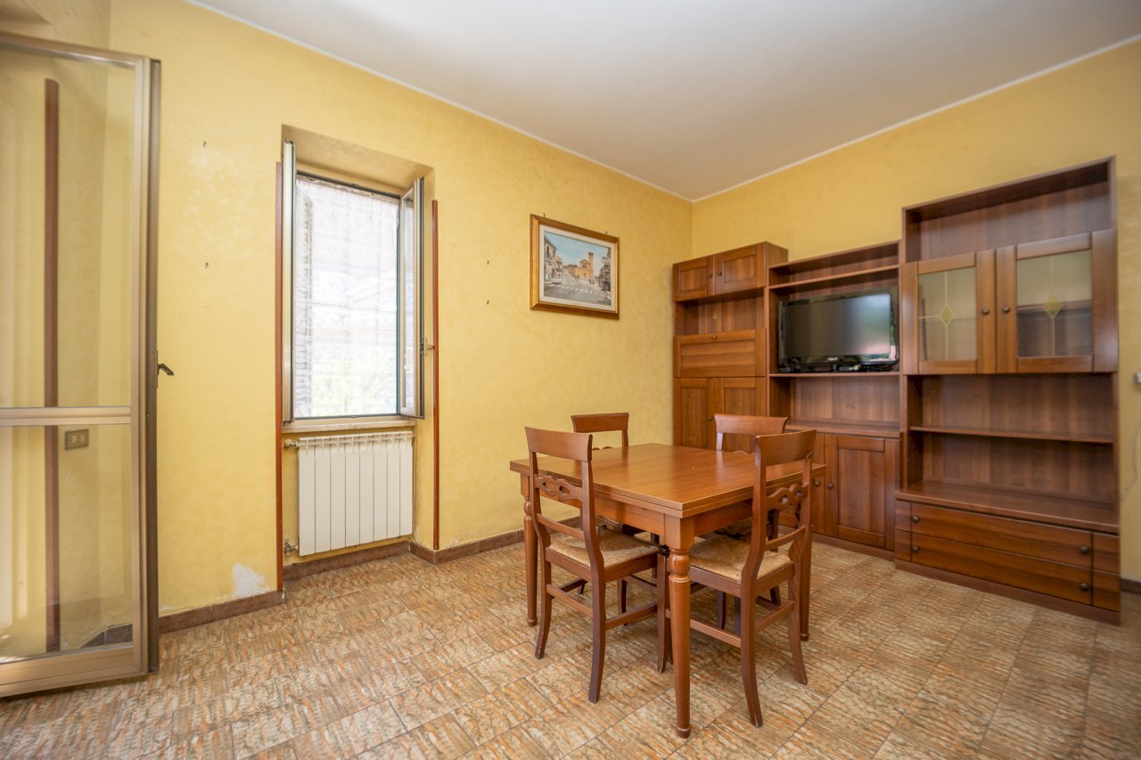 41.jpg - Three-room apartment Piazza della Repubblica, Mentana - photo 2