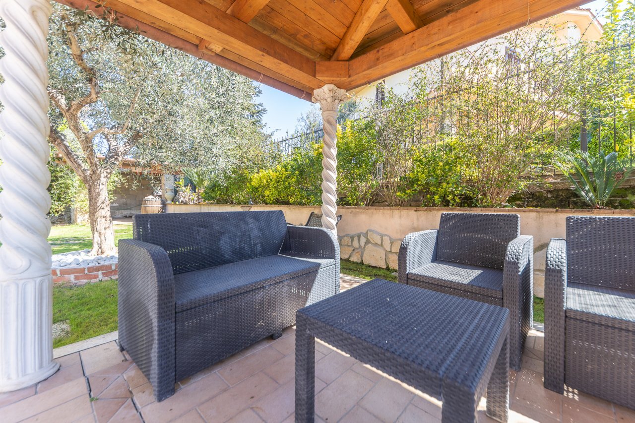 51.jpg - Villa Mentana - foto 2