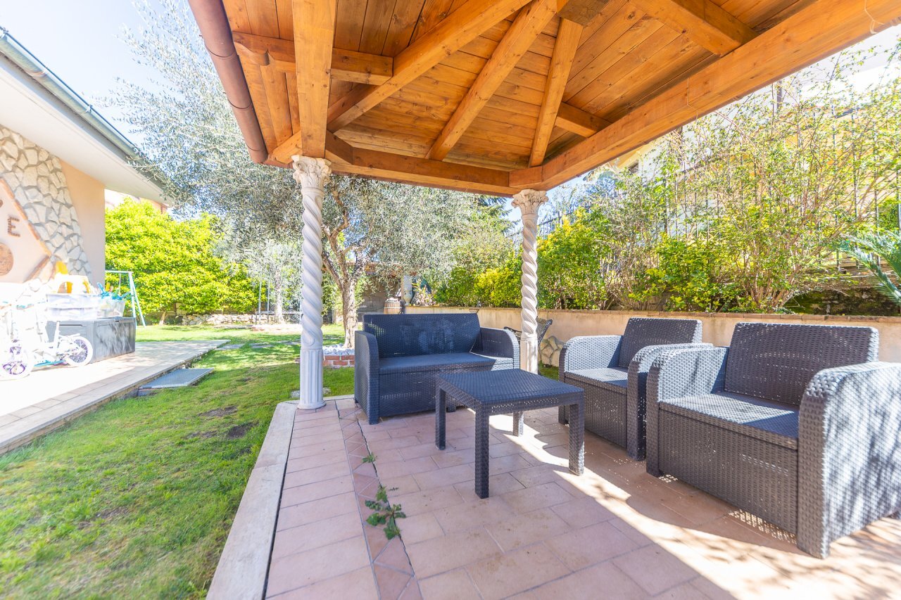 52.jpg - Villa Mentana - foto 3