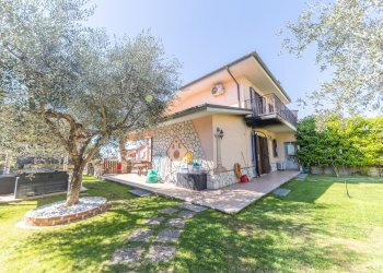 56.jpg - Villa Mentana - foto 1