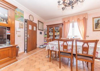 93.jpg - Villa Mentana - foto 13