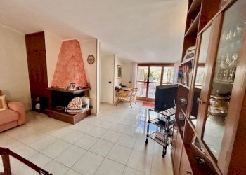 9.jpg - Bilocale Via Colleferro 41, Guidonia Montecelio - foto 10