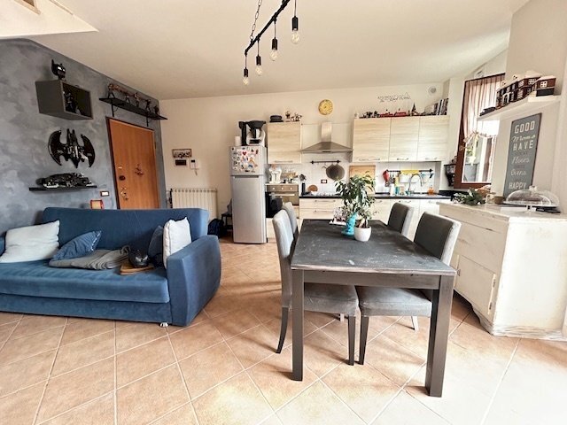 3.jpg - Trilocale Via Giovanni Bovio 2b, Guidonia Montecelio - foto 3