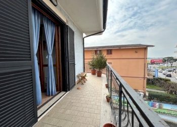 16.jpg - Trilocale Via Giovanni Bovio 2b, Guidonia Montecelio - foto 16