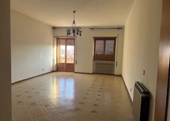 7.jpg - Appartamento Via Enrico Tazzoli, Guidonia Montecelio - foto 8