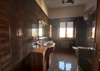 14.jpg - Appartamento Via Enrico Tazzoli, Guidonia Montecelio - foto 16