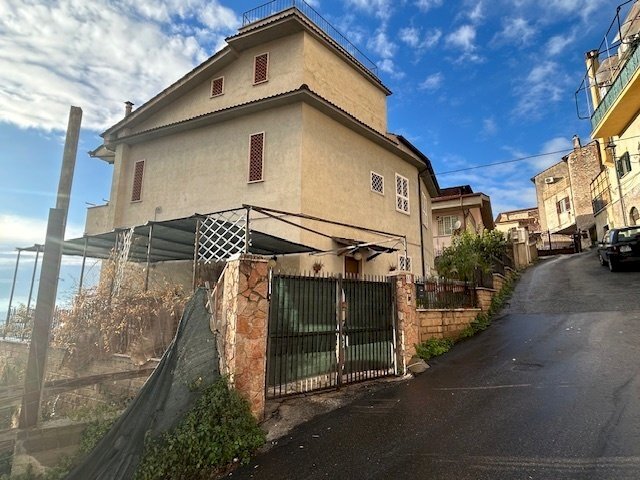 2.jpg - Villa Via delle Ringhiere 88, Guidonia Montecelio - photo 3