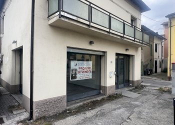 IMG_8014.jpg - Locale Commerciale Via Argini 2, Ravarino - foto 6