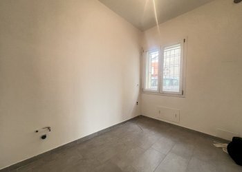 IMG_8020.jpg - Locale Commerciale Via Argini 2, Ravarino - foto 12