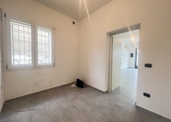 IMG_8021.jpg - Locale Commerciale Via Argini 2, Ravarino - foto 13