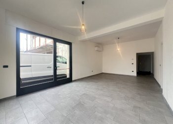 IMG_8022.jpg - Locale Commerciale Via Argini 2, Ravarino - foto 14