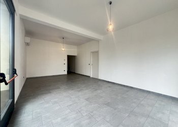 IMG_8023.jpg - Locale Commerciale Via Argini 2, Ravarino - foto 15