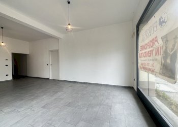 IMG_8024.jpg - Locale Commerciale Via Argini 2, Ravarino - foto 16