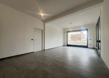 IMG_8026.jpg - Locale Commerciale Via Argini 2, Ravarino - foto 18