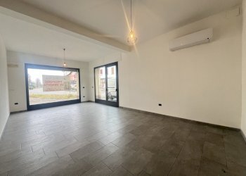 IMG_8027.jpg - Locale Commerciale Via Argini 2, Ravarino - foto 19