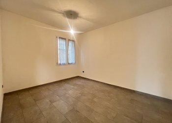 IMG_8035.jpg - Locale Commerciale Via Argini 2, Ravarino - foto 27