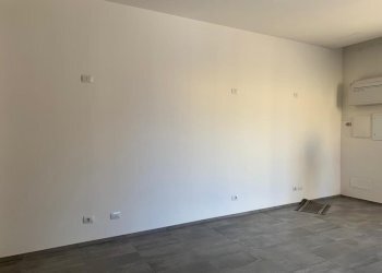 Immagine WhatsApp 2025-07-11 ore 10.15.37_628215c6 - Commercial Premises Via Giacomo Matteotti 168, Crevalcore - photo 23