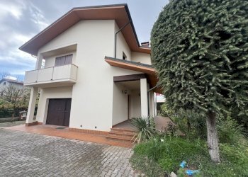 IMG_1703.JPG - Villa Via Alessandro Volta 54, Crevalcore - foto 3