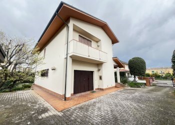 IMG_1710.JPG - Villa Via Alessandro Volta 54, Crevalcore - foto 7