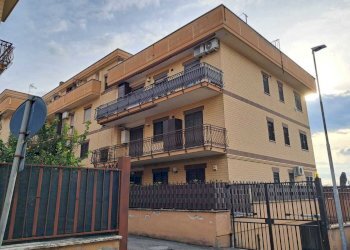 1.jpeg - Three-room apartment VIA DEI CEDRI, Tivoli - photo 2