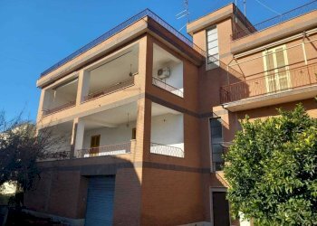 1.jpeg - Quadrilocale via Aurelio Saffi, Guidonia Montecelio - foto 2