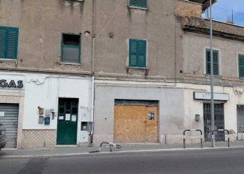 WhatsApp Image 2025-09-22 at 12.35.49 (3).jpeg - Locale Commerciale Via Nazionale Tiburtina 62, Tivoli - foto 4