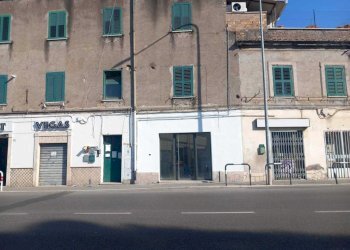 WhatsApp Image 2026-03-25 at 09.05.04.jpeg - Locale Commerciale Via Nazionale Tiburtina 62, Tivoli - foto 1