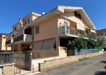 1.jpeg - Trilocale VIA MAREMMANA  INFERIORE  110, Guidonia Montecelio - foto 1