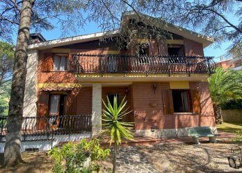 WhatsApp Image 2025-06-21 at 11.43.06.jpeg - Villa via delle Azalee, San Polo dei Cavalieri - foto 2