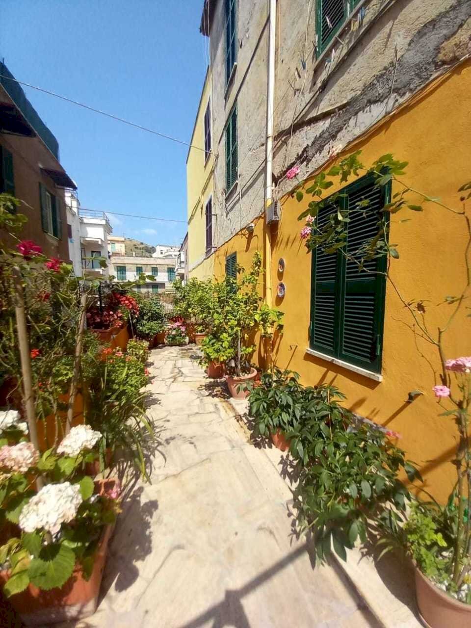 1.jpeg - Three-room apartment VIA DEL LAVORO, Tivoli - photo 2