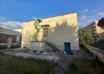 WhatsApp Image 2025-02-10 at 16.18.47 (3).jpeg - Villa Via Maremmana Inferiore 225, Guidonia Montecelio - foto 6