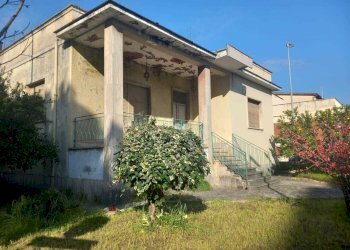 WhatsApp Image 2025-02-11 at 10.25.43 (2).jpeg - Villa Via Maremmana Inferiore 225, Guidonia Montecelio - foto 9