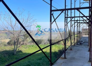 Palazzina al grezzo Massignano Agenzia immobiliare - Independent house Contrada Marezi 13, Massignano - photo 8