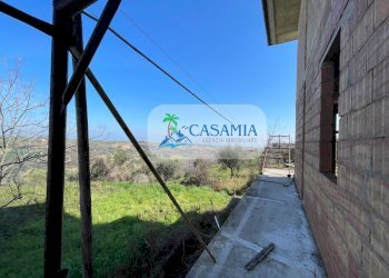 Palazzina al grezzo Massignano Agenzia immobiliare - Independent house Contrada Marezi 13, Massignano - photo 10