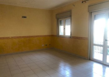 5b6b9cf2-30f3-4892-9de1-ffeb913283df.jpg - Quadrilocale VIA FRANCESCO CRSIPI, Floridia - foto 9