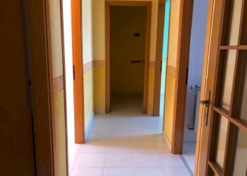 e6c5790d-2dd3-4a5f-a6e2-399107006af5.jpg - Quadrilocale VIA FRANCESCO CRSIPI, Floridia - foto 21