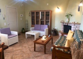 2f9f48fc-fdb7-4ef1-aa27-8a9fa52112d5.jpg - Villa VIA ISOLE DELLA CALEDONIA, Siracusa - photo 26