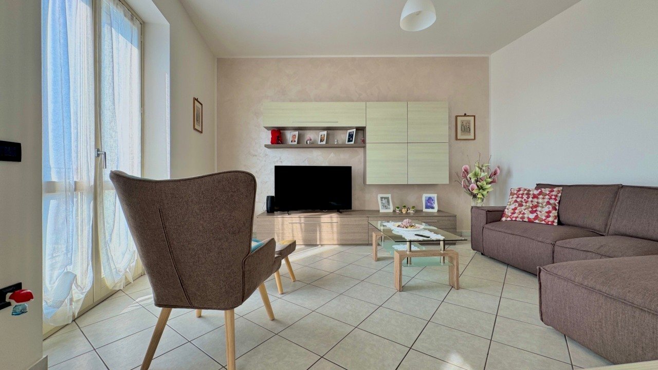 IMG_1606.jpg - Trilocale Via Cesare Battisti, Ghedi - foto 1