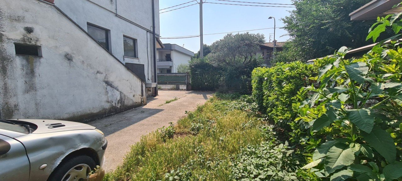 3.jpg - Locale Commerciale Via Marconi  77, Borgosatollo - foto 3