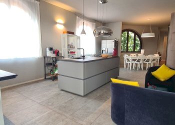 20250610_165931.jpg - Villa via Gramsci 5, Comezzano-Cizzago - foto 1