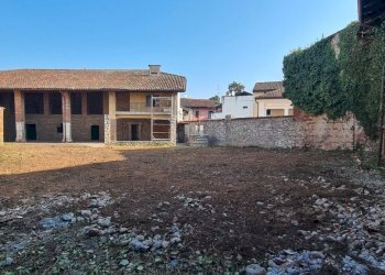 20250404_094927.jpg - Casale Via Santissima 27, Borgosatollo - photo 3