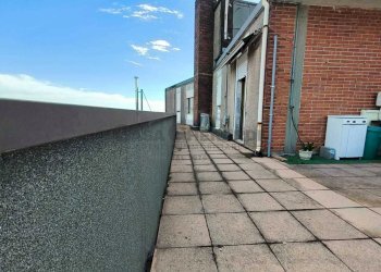 WhatsApp Image 2025-09-23 at 15.27.37 (4).jpeg - Attico Via Roma 80, Ponte San Pietro - foto 1