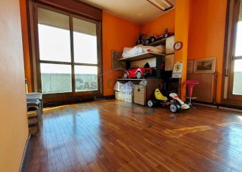 WhatsApp Image 2025-09-23 at 15.27.27.jpeg - Attico Via Roma 80, Ponte San Pietro - foto 15