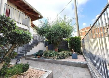 ESTERNO.jpeg - Bilocale Via G. Mazzini  1/b, Ponte San Pietro - foto 2