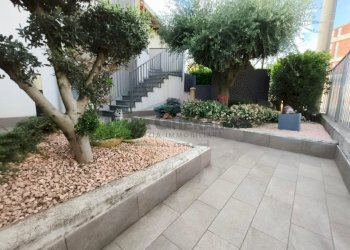 INGRESSO SCALA.jpeg - Bilocale Via G. Mazzini  1/b, Ponte San Pietro - foto 9