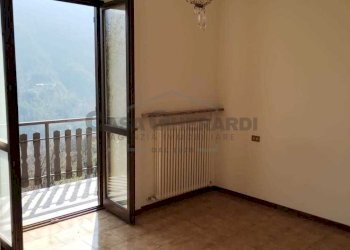 WhatsApp Image 2025-04-05 at 16.08.20.jpeg - Trilocale Via Santa Geltrude Comensoli, Rota d'Imagna - foto 12