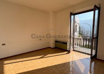 WhatsApp Image 2025-03-10 at 18.04.18 (7).jpeg - Trilocale Via Santa Geltrude Comensoli, Rota d'Imagna - foto 1