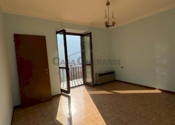 WhatsApp Image 2025-03-10 at 18.04.19 (3).jpeg - Trilocale Via Santa Geltrude Comensoli, Rota d'Imagna - foto 9