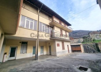 ESTERNO INTERA.jpeg - Porzione di casa Via Marco Ghirardelli, Gandino - foto 4